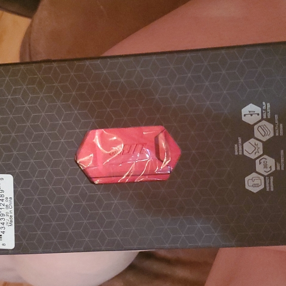 Phone case - Picture 2 of 4